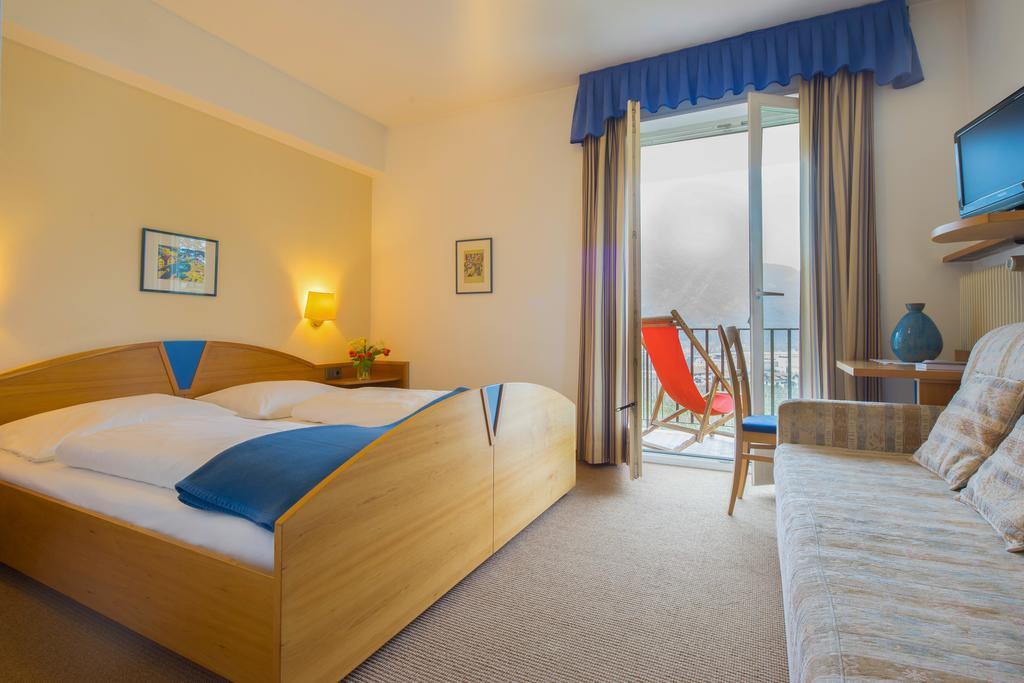 Hotel Rentschnerhof Bolzano Oda fotoğraf